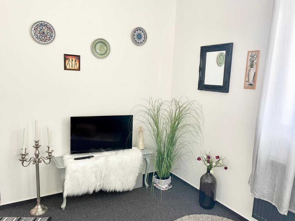 Penzion Villa Amelie Mlada Boleslav Bagian luar foto