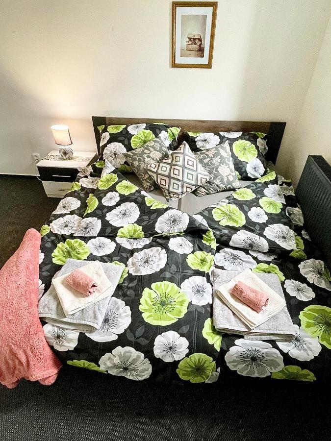 Penzion Villa Amelie Mlada Boleslav Bagian luar foto